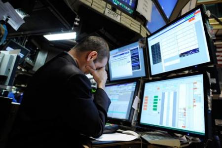 道指在14个月内首次跌破23000点
