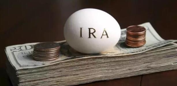 在Roth 401（k）或Roth IRA中存钱是建立免税退休储蓄的最佳长期方式之一