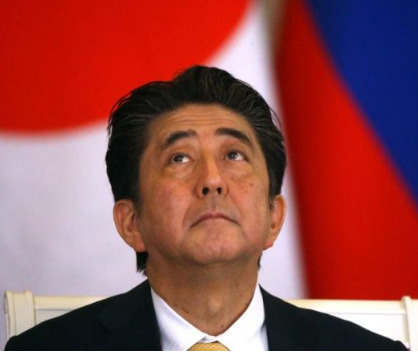 日本首相呼吁公共工程支出计划帮助提振经济