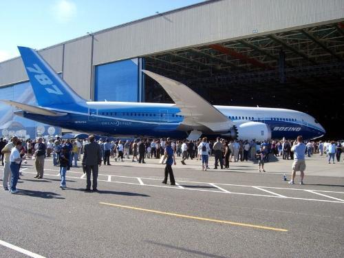 新加坡航空公司在罗尔斯·罗伊斯发动机问题上为波音787飞机提供服务
