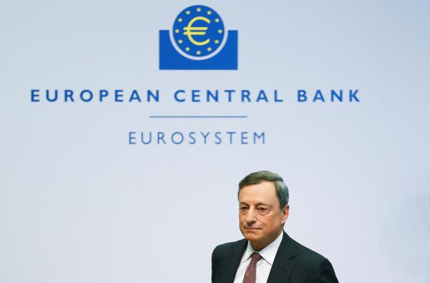 欧洲央行结束了打击危机的债券购买 但眼睛增加了风险