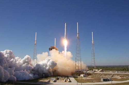 猎鹰重工的第一次商业飞行是巨大的 作为SpaceX的拐点