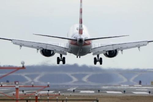 美国航空公司再次延长了波音737 Max的航班取消