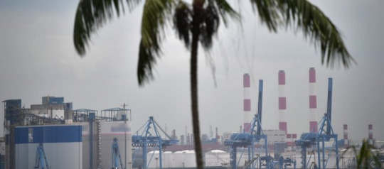 新加坡港务局暂停五艘燃油加油机的许可证