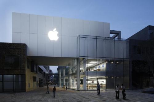 苹果公司15年来首次重新设计其最大的商店