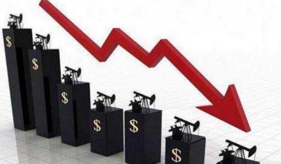 受国际贸易局势影响美元大幅下滑 油价暴跌 美油一度跌6.26%