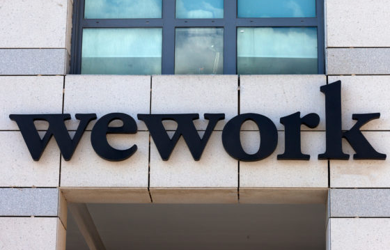最大投资者SoftBank Vision Fund正在推动WeWork搁置上市计划 因此WeWork上市的举动受到威胁