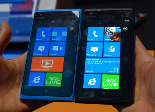 AT＆T确认诺基亚的Lumia 900售价100美元 还有一系列新设备