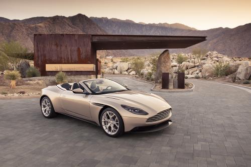 阿斯顿·马丁V12 Vantage S First Drive