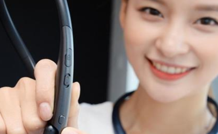 LG公布了一款颈挂式无线蓝牙耳机Tone Platinum SE