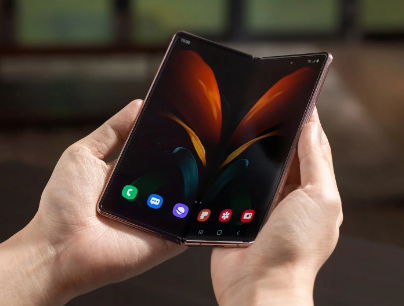 三星GalaxyZFold3智能手机可能会带有较小的外部显示屏