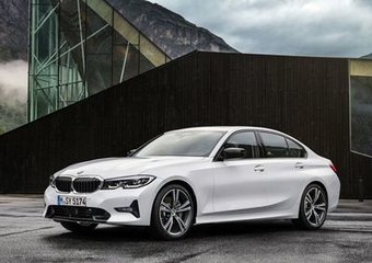  全新BMW 330e PHEV具有额外的功率和范围