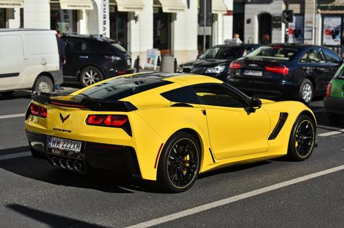 看到期待已久的中置发动机2020Corvette只是时间问题