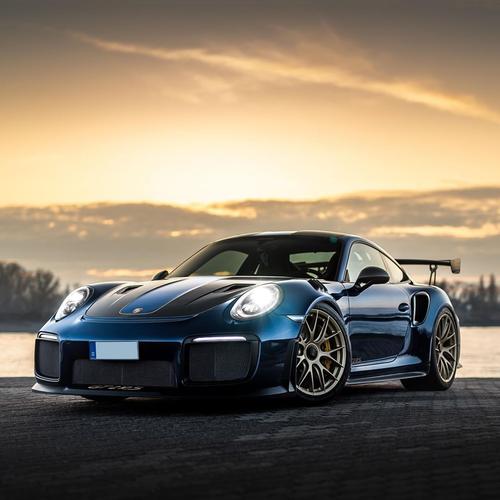 装有911GT2RS轿车的洗手池保时捷重现汽车