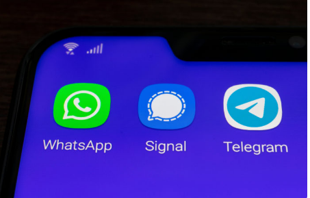 WhatsApp及信号和电报之间的社交媒体之战