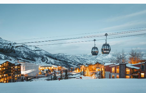 科罗拉多州的斯诺马斯村以世界级的滑雪胜地而闻名