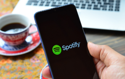 Spotify正在逐步在安卓上推出经过重新设计的迷你播放器