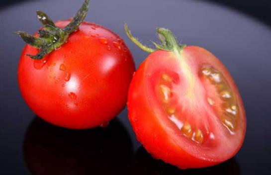 生吃西红柿的好处和坏处有哪些