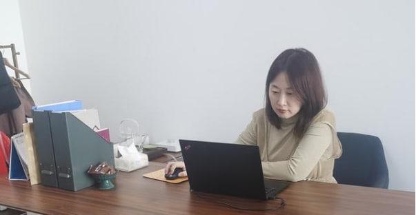 陪诊员遇白血病家庭大哭不忍收钱