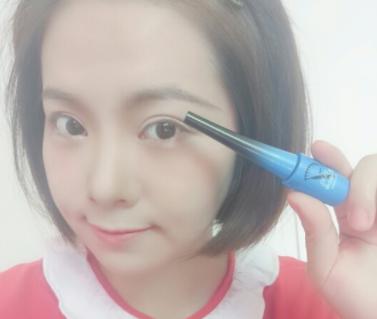 眼线液弄到衣服上怎么洗掉