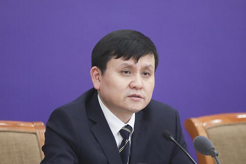 张文宏谈高龄老人沉默性缺氧