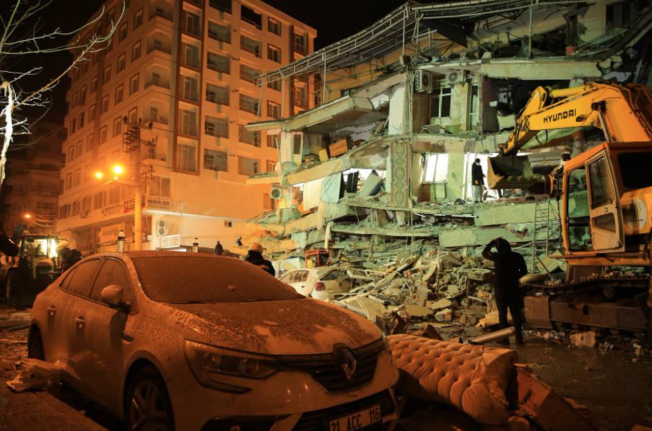 早报欧盟委员会上调今年经济增长预期 地震或致土耳其经济损失840亿美元（基础设施受损严重）