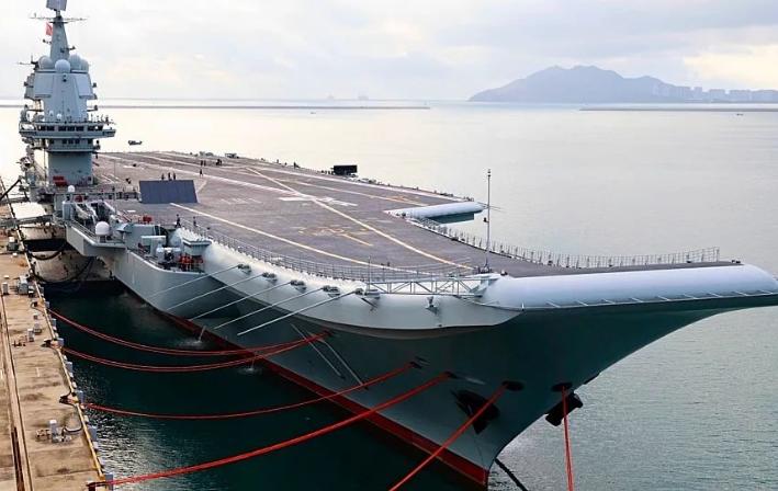 专家预测：中国航母编队或将在西太平洋展示强大战斗力