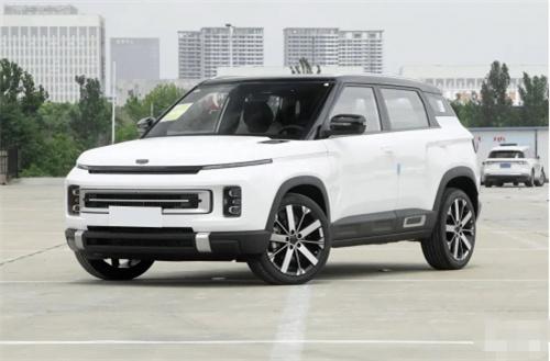 吉利ICON：国产1.5T精品紧凑SUV，6.3L油耗实惠家用选择