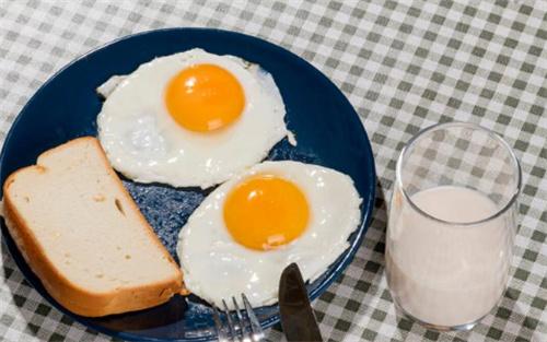 这几种早餐搭配最常吃却在伤害你的身体