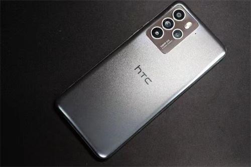 安卓机皇即将上线 HTC新机曝光 1.08亿像素主摄