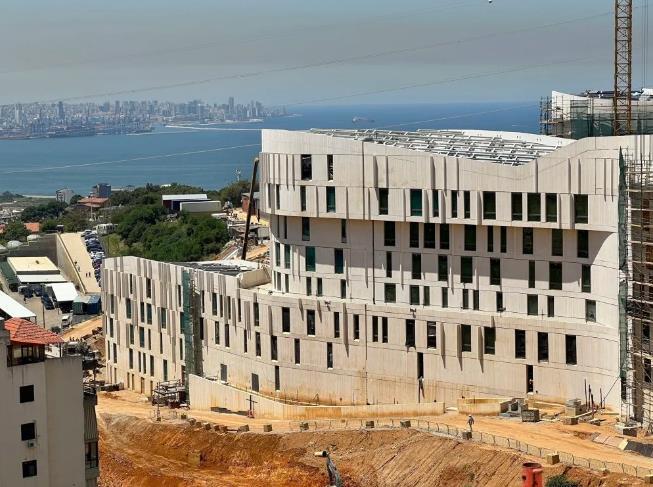 美国在贫困的黎巴嫩建造巨型使馆引发争议