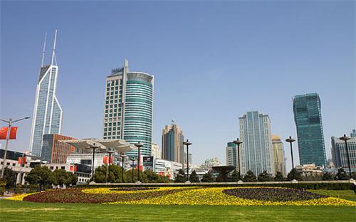 城市如何更加友好 上海向市民开放100个花园广场