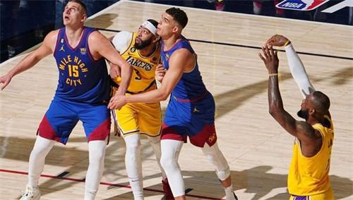 NBA西部决赛湖人主场0-3落后掘金 马健称湖人已经走到尽头