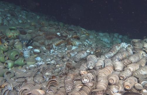 南海深海考古：发现两处古代沉船，成功布放水下测绘基点