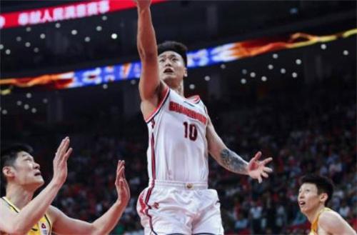 广东队寻求锋线即战力，赵睿或将成为交易筹码