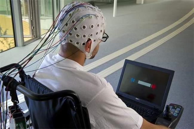 马斯克的脑机接口手术已经获得FDA批准
