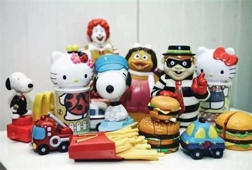 肯德基、麦当劳儿童节玩具断货背后：“代吃”现象卷土重来了？