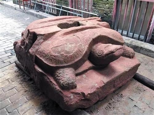 村庄修路挖出大石龟 官方通报 如何保护文物