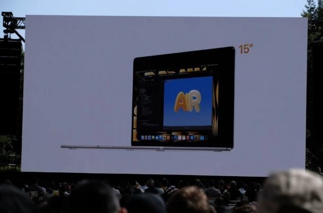 苹果发布超薄15英寸MacBook Air，搭载Apple Silicon M2芯片，性能提升显著