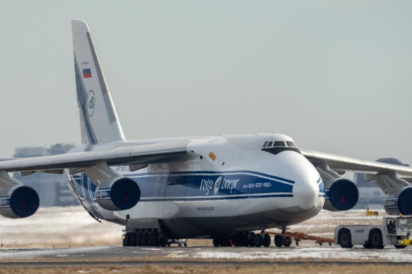 加拿大没收俄罗斯安-124运输机并将其转交给乌克兰