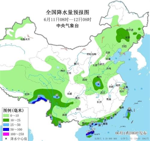 华南等地持续强降雨，强对流天气蓝色预警发布