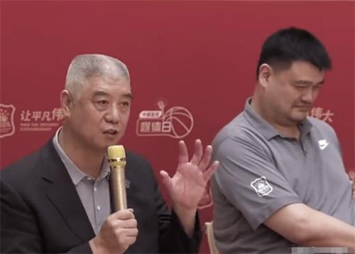徐济成揭示中国男篮选人标准，郭艾伦落选引发争议