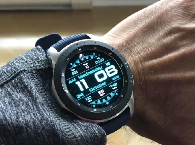 五年过去，三星 Galaxy Watch 再次收到软件更新，提升运动和健康追踪功能