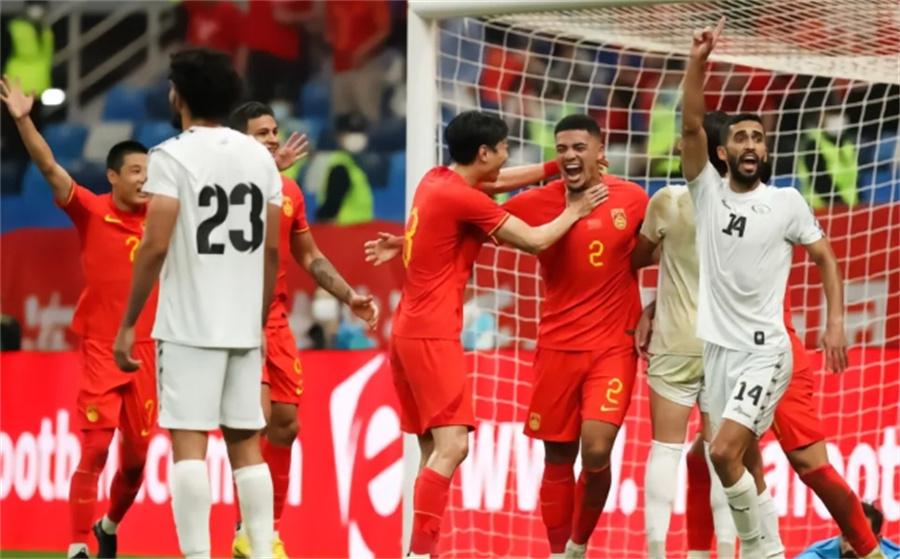 中国男足连胜带来6.8积分，世界排名升至79，世预赛抽签确定第2档身份