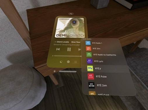 苹果 Vision Pro 特性揭秘：将任意表面变身触控屏幕！