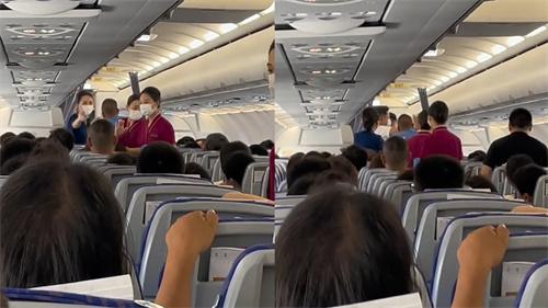 乘客机上起争执空姐喊别拍照 双方未发生打架