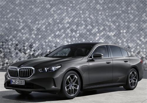 BMW全新M5 Touring：混合动力，800马力，2024年发布
