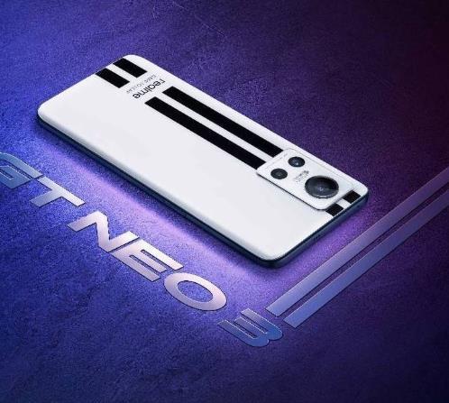 【IT之家报道】realme GT Neo3：高性价比、强劲配置和出色拍照能力，带来青春活力的手机体验