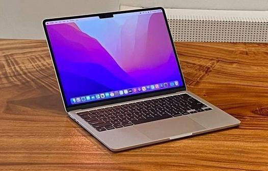 苹果OLED版MacBook Pro生产遇阻：不得不推迟发布