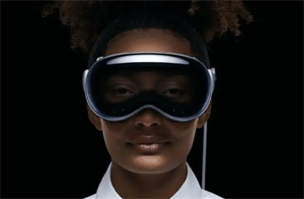 苹果Vision Pro头显将引入NBA赛事直播，旷视科技恢复科创板上市注册程序